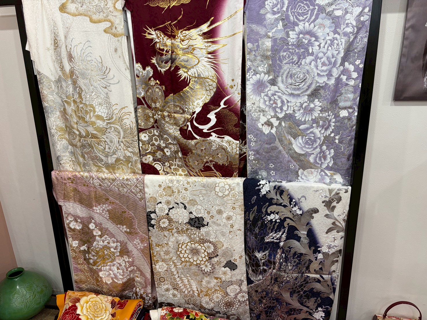 振袖gram東札幌店の明るく開放的な店内風景｜札幌で安い振袖レンタル