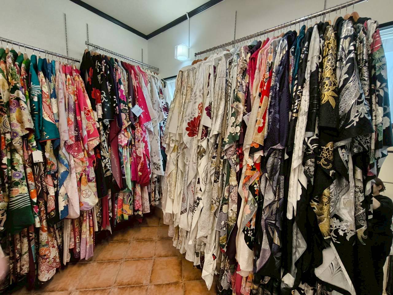 沖縄振袖レンタル試着スペース振袖gram店内